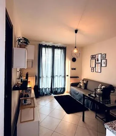 Apartment Iconn House Garden