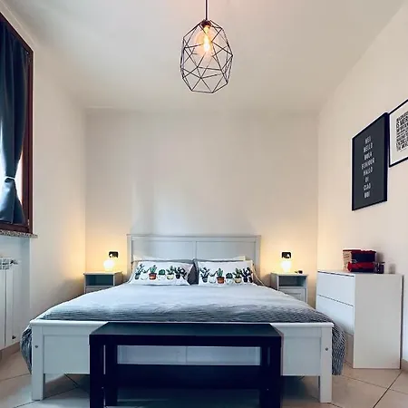 Iconn House Garden Apartment *