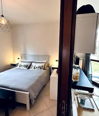 Iconn House Garden فيمودْروني
