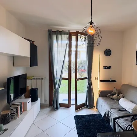 Iconn House Garden فيمودْروني